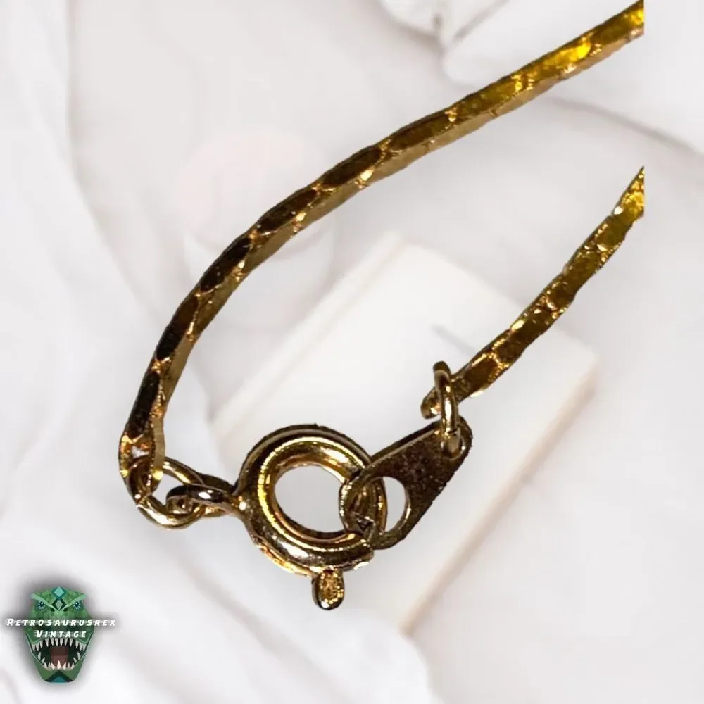 VINTAGE Power Nautilus Seashell & Gold Tone Metal Chain Pendant Mermaid Necklace - Picture 7 of 10